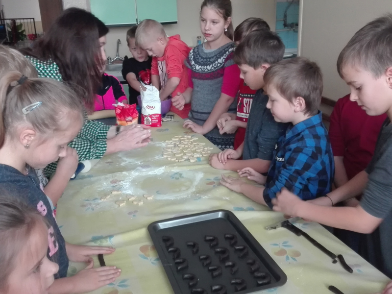 Pečenie vianočného pečiva 20192020