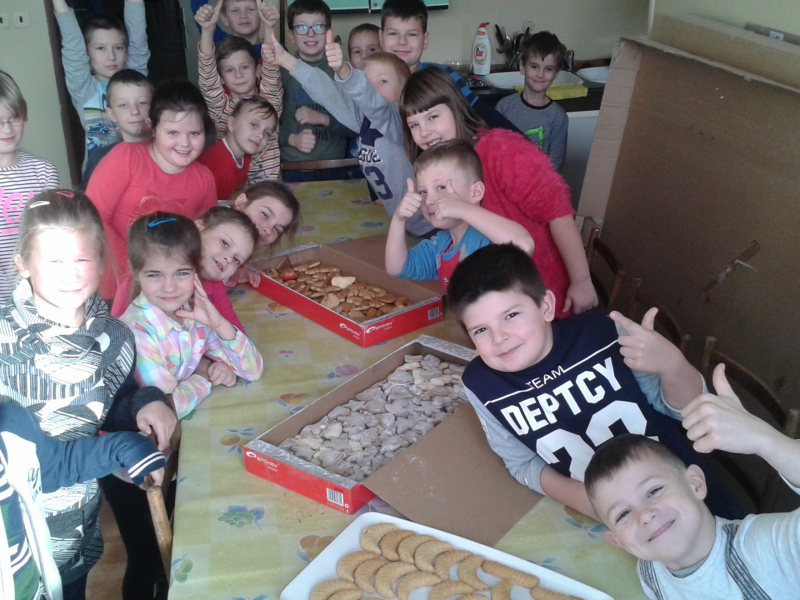 Pečieme vianočné pečivo