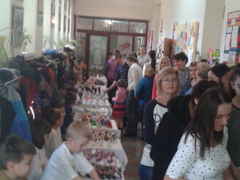 Vianočné trhy a posedenie pri punči