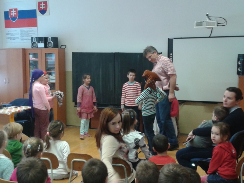 Divadielko Perinbaba v ZŠ