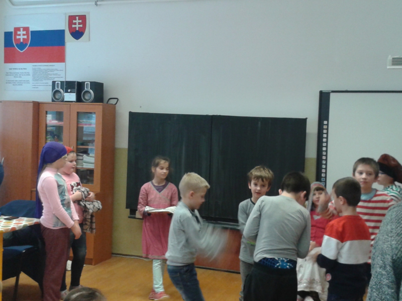 Divadielko Perinbaba v ZŠ