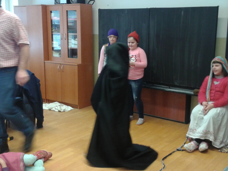 Divadielko Perinbaba v ZŠ